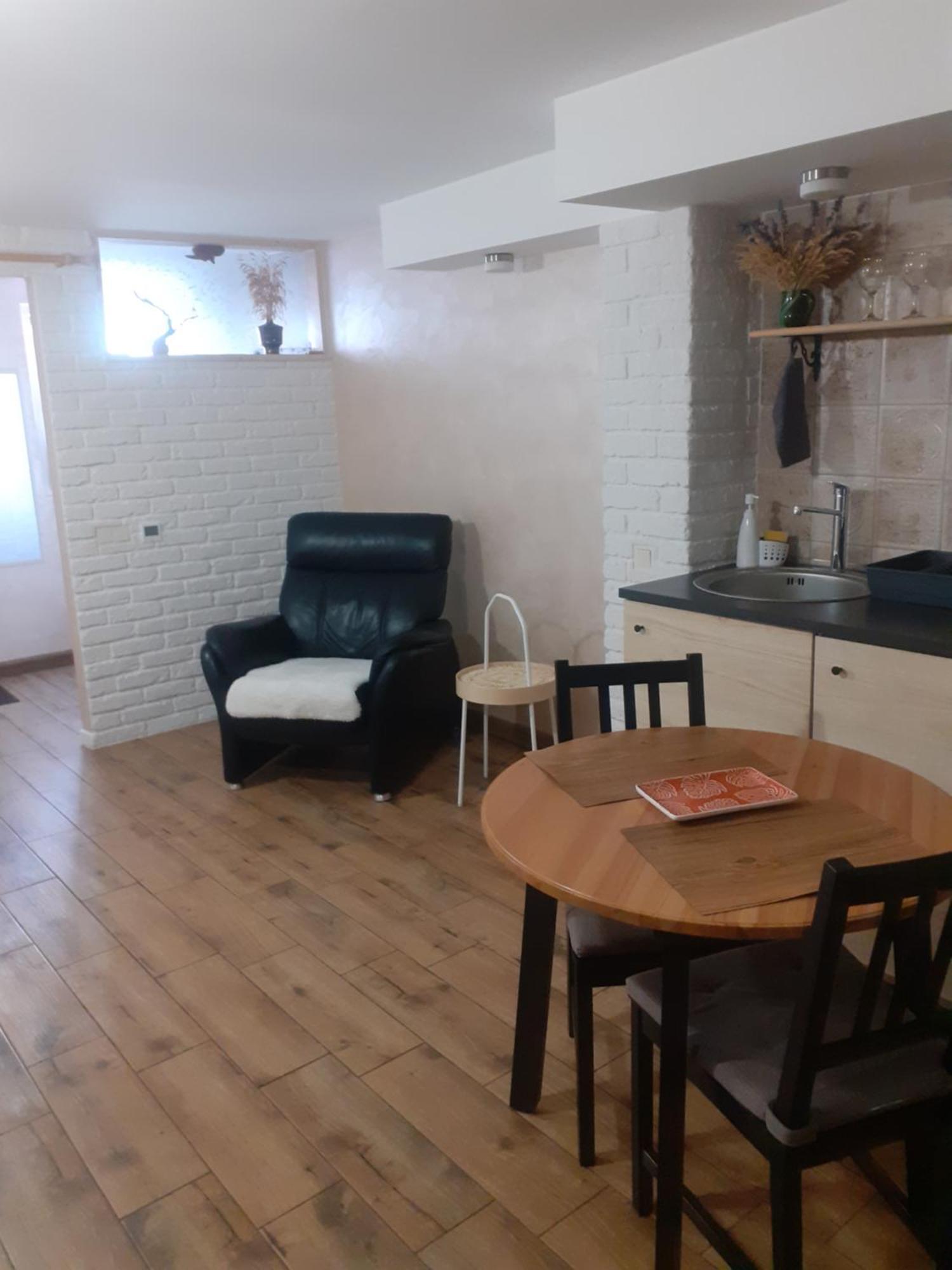 Old Town Apartment With A Separate Entrance Kaunas Buitenkant foto